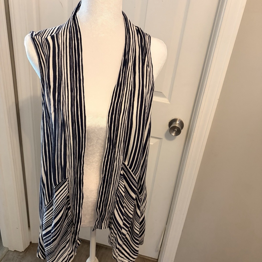 I.N. Studio Woman Navy White Striped Open Front Draped Vest Plus Size 1X Casual